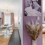 Location Ac Free Parking Апартаменты