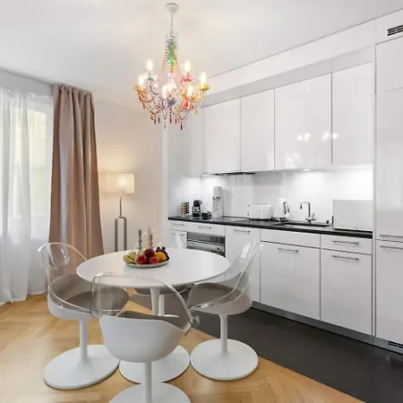 Btqluxtoplocationacfreeparking Апартаменти *