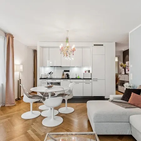 Btqluxtoplocationacfreeparking *